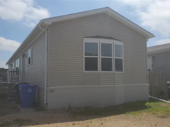 210 BROWNLEE STREET, Weyburn, SK S4H 3P4