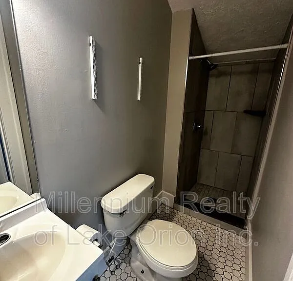 2305 Pine Lake Ave #3 — Photo 3