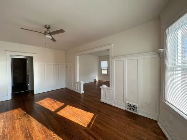 2404 Baldwin St, Detroit, MI 48214