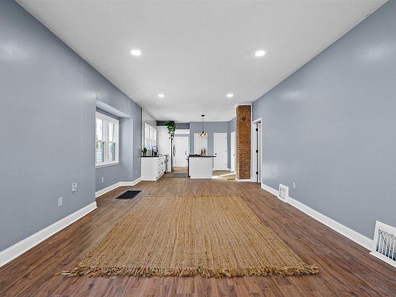 5th image of 643 Tenny Ave