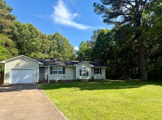 76 Springview Dr, Jackson, TN 38305