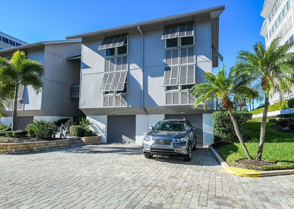 1st image of 1089 W Peppertree Dr #228D