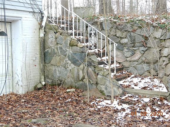 3rd image of 2078 Glengary Dr