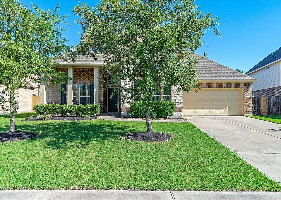 1st image of 1745 Coral Cliff Dr