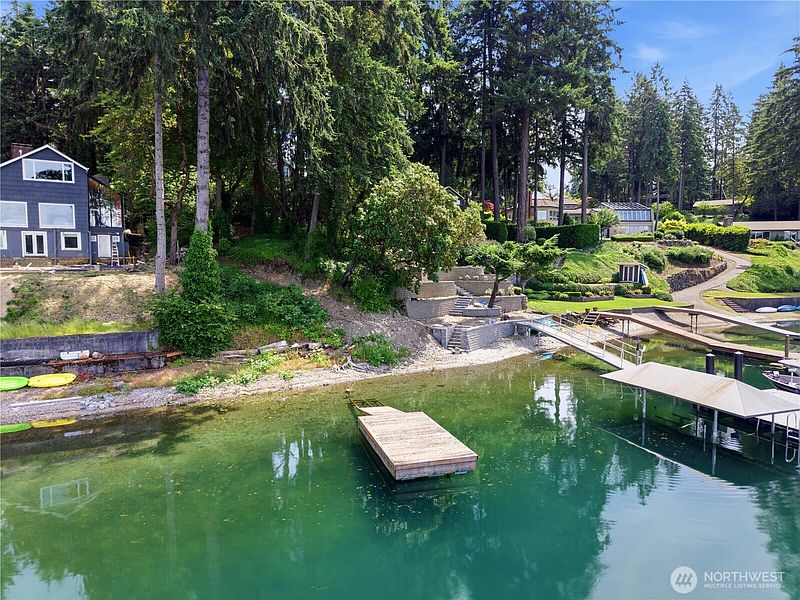 2nd image of 12795 Gravelly Lake Drive SW