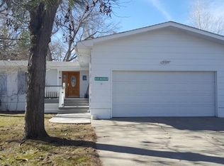 1490 Oak St, Forsyth, MT 59327