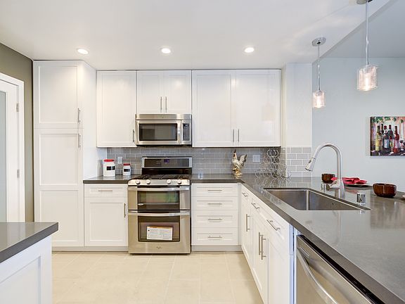 4th image of 90 Verdin Ln