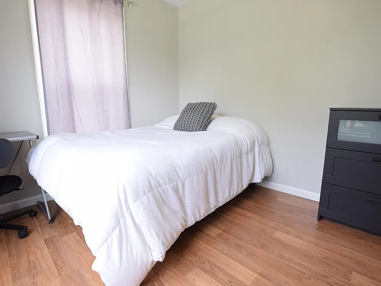 605 S Aurora St — Photo 12