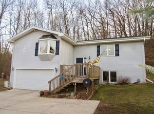 2480 E Riverside Dr, Ionia, MI 48846