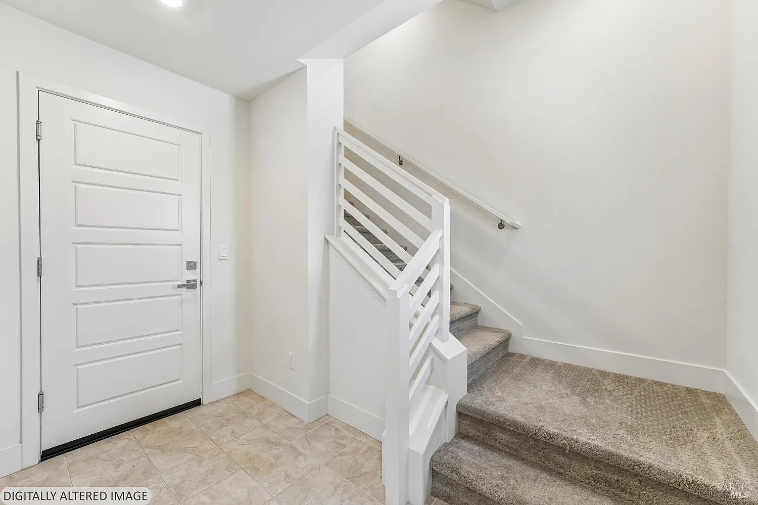 3 bed, 3.0 bath, 1600 sqft, $5,000 — Photo 3