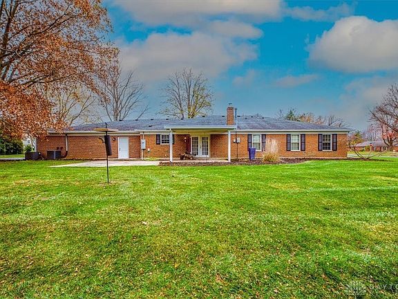 2nd image of 1281 Penbrooke Trl
