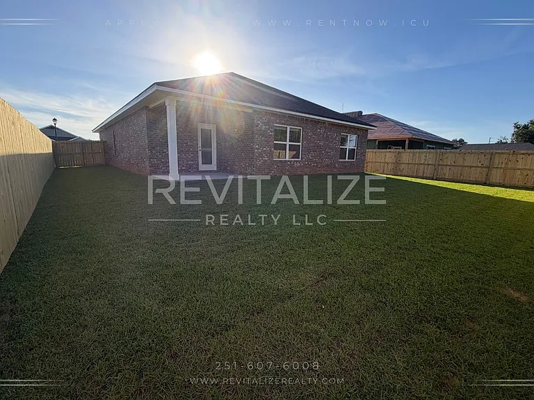 14930 Dayton Cir — Photo 26