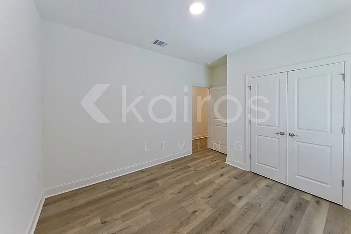 7936 Hendrick Dr — Photo 12