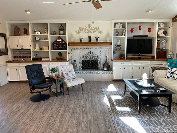 4th image of 239 Watts Ln