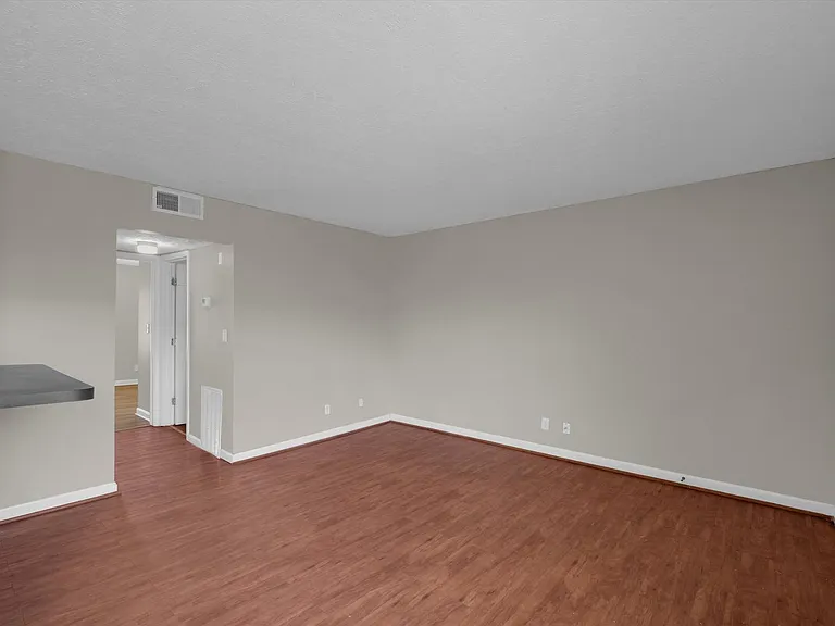Jacobs Landing Apartments — Photo 42