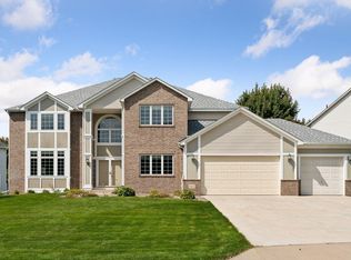 6452 Hedgecroft Ave S, Cottage Grove, MN 55016