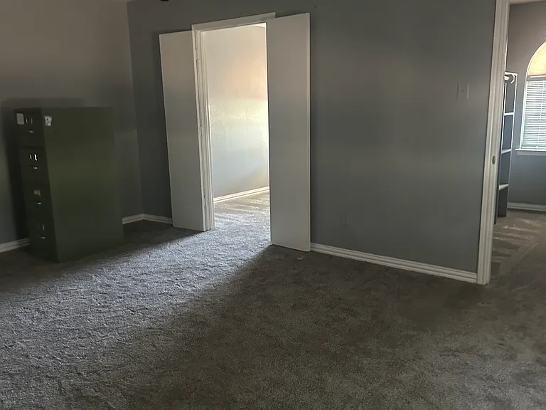 4412 W Dickson Ln — Photo 5