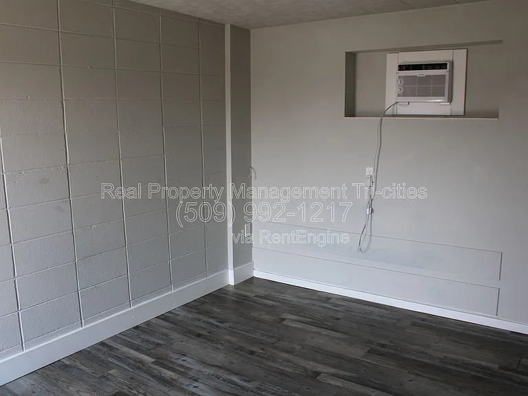 124 W Shoshone St #K — Photo 4