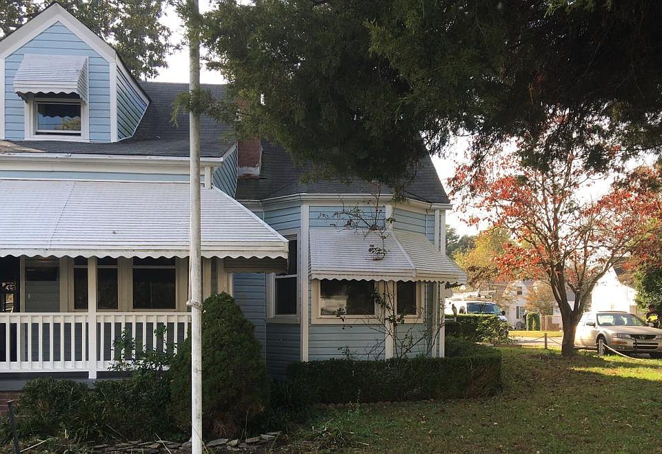 1st image of 3759 Lenoir Cir