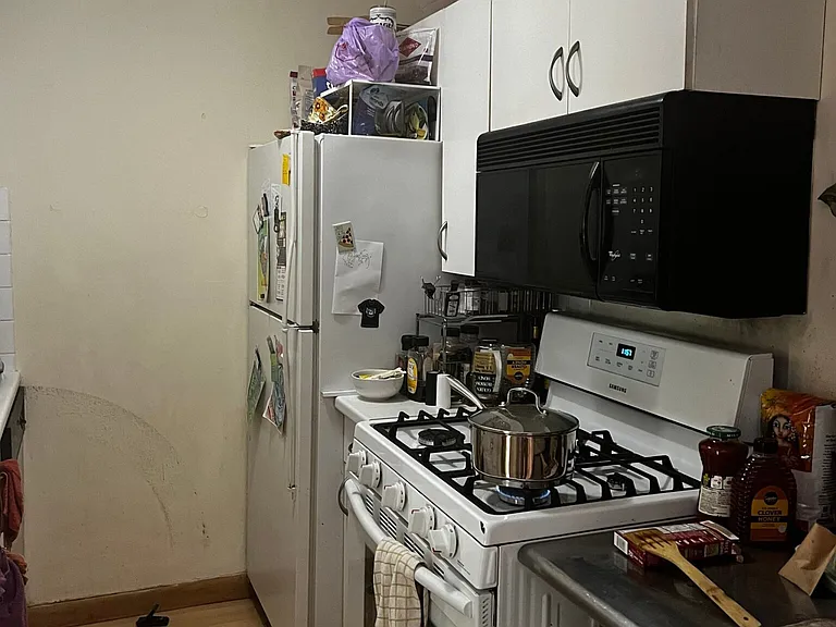 144 Kenrick St — Photo 3