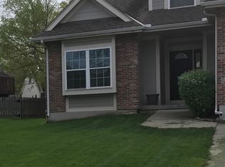 4067 SW Lido Dr, Lees Summit, MO 64082