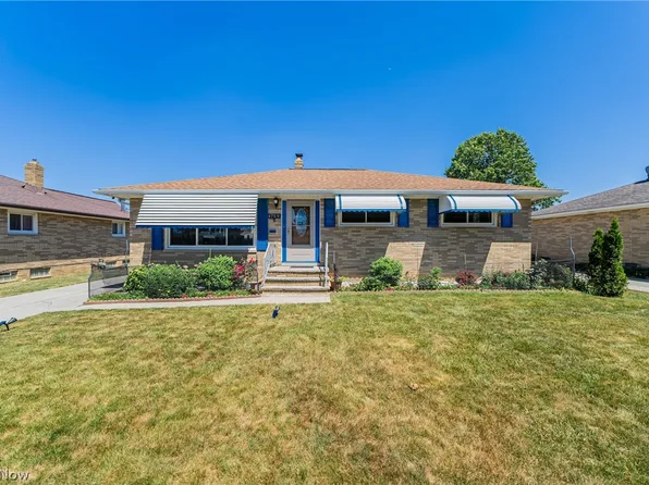 4759 Forest Edge Dr, Brooklyn, OH 44144