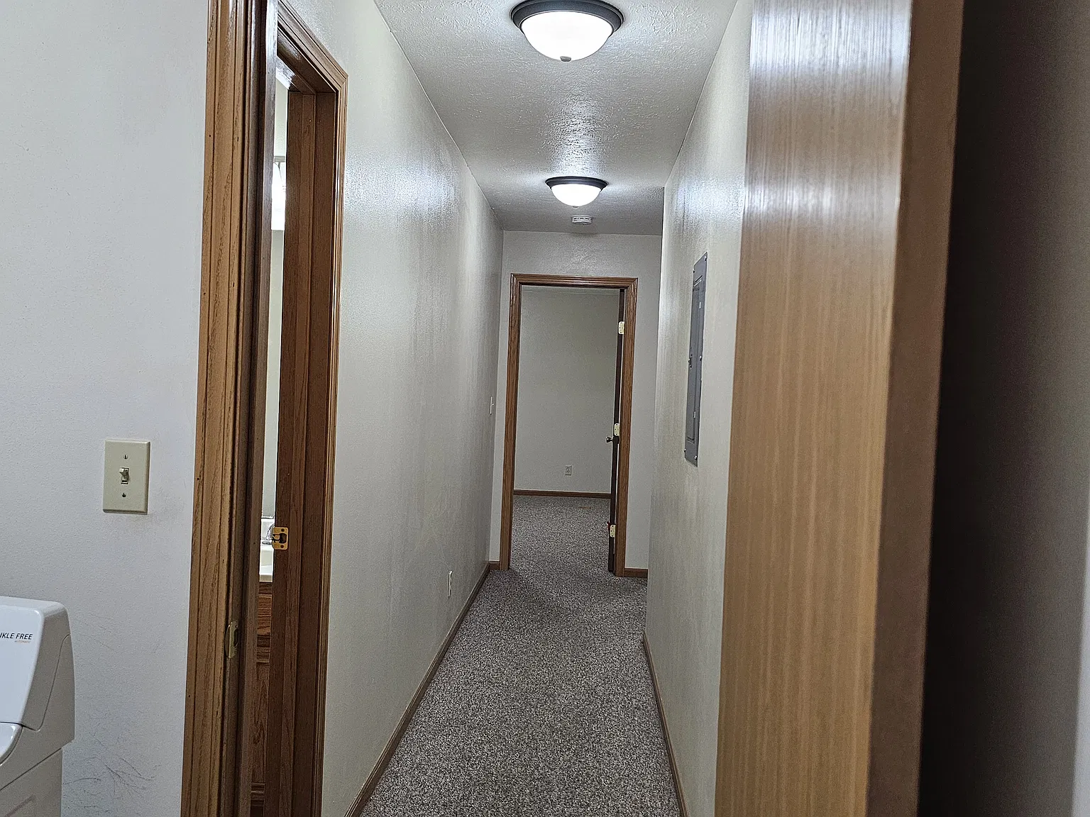 2246 Grandchester Pl — Photo 2
