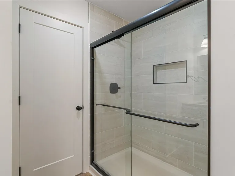 3708 Lighthouse Pointe — Photo 16