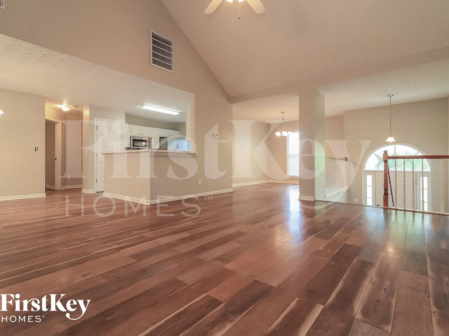 4 bed, 2.5 bath, 2428 sqft, $2,385 — Photo 3