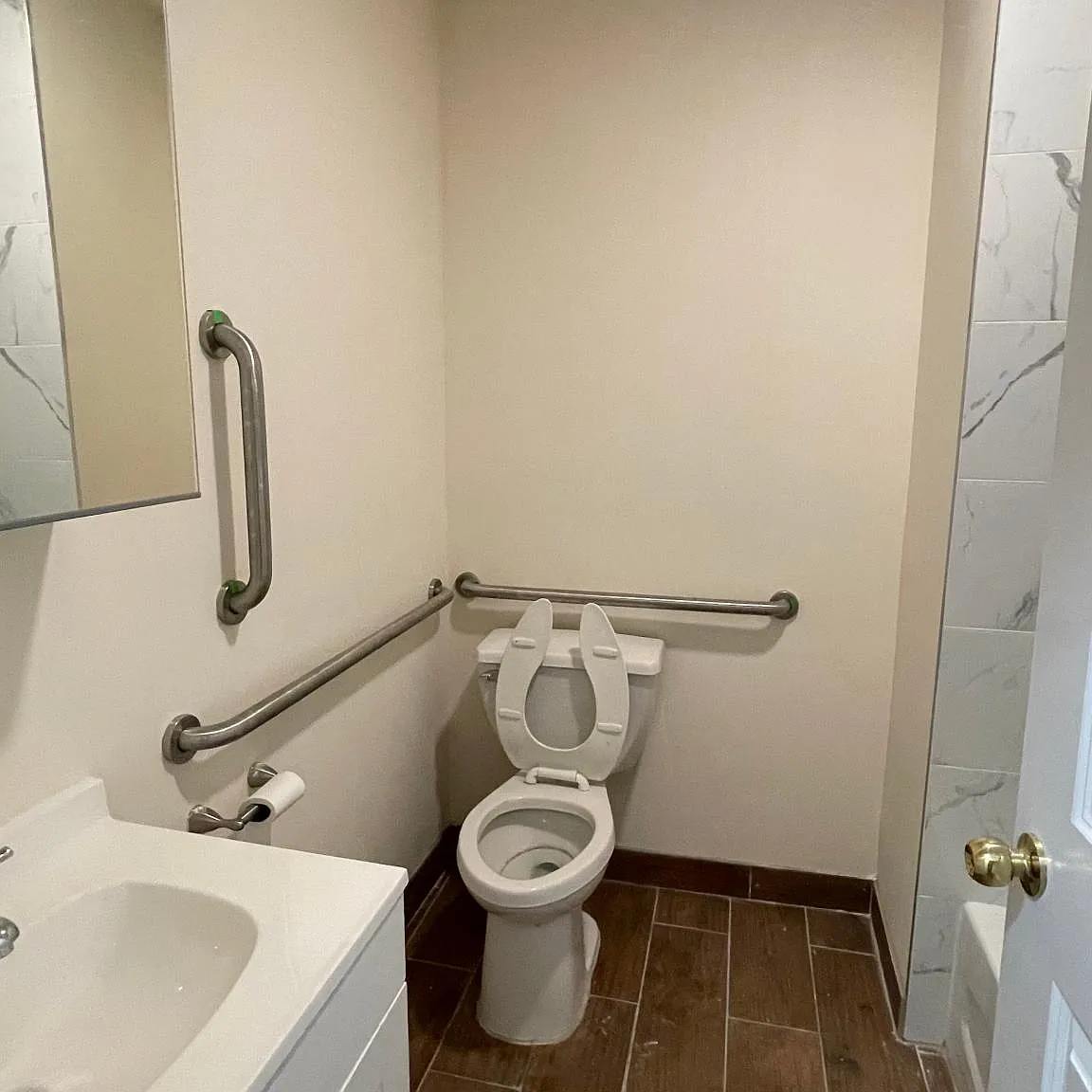 Studio, $1,200 — Photo 2