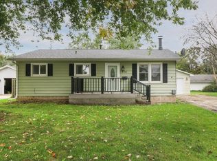 470 N Grant St, El Paso, IL