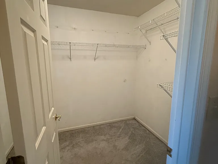 3813 Sterncroft Dr — Photo 28