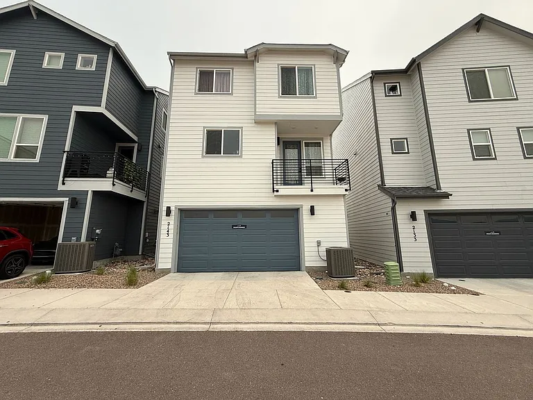 2143 Arikaree Hts — Photo 23