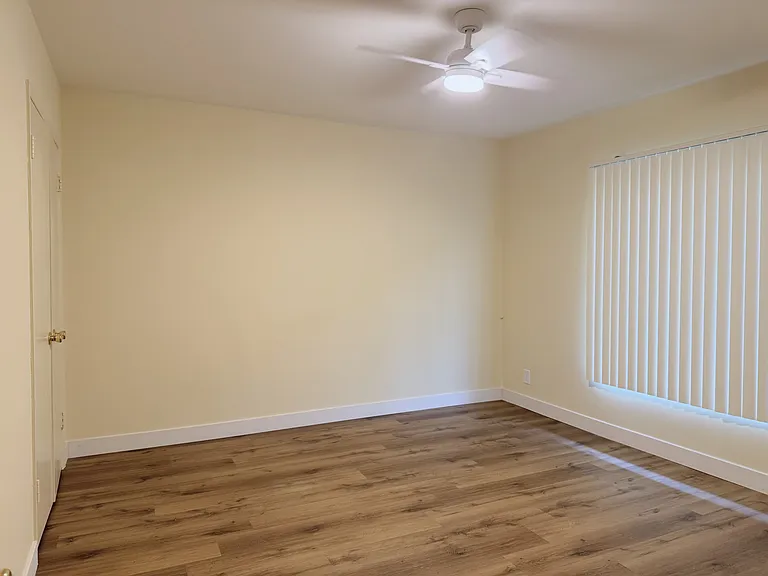 1130 N Verdugo Rd #5 — Photo 8