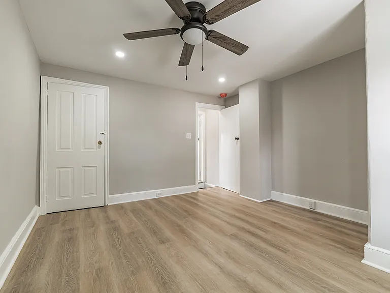 3521 Indian Queen Ln — Photo 25