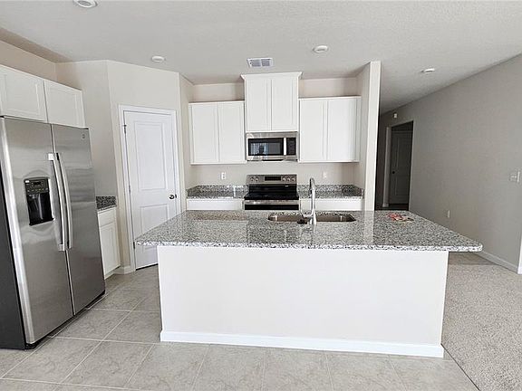 3rd image of 347 Biltmore Blvd
