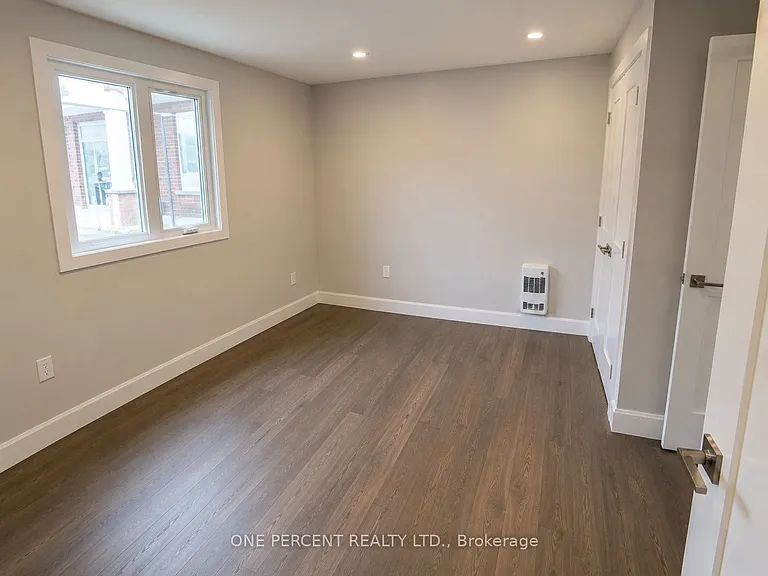 6610 Fourth Line Rd #6 — Photo 4