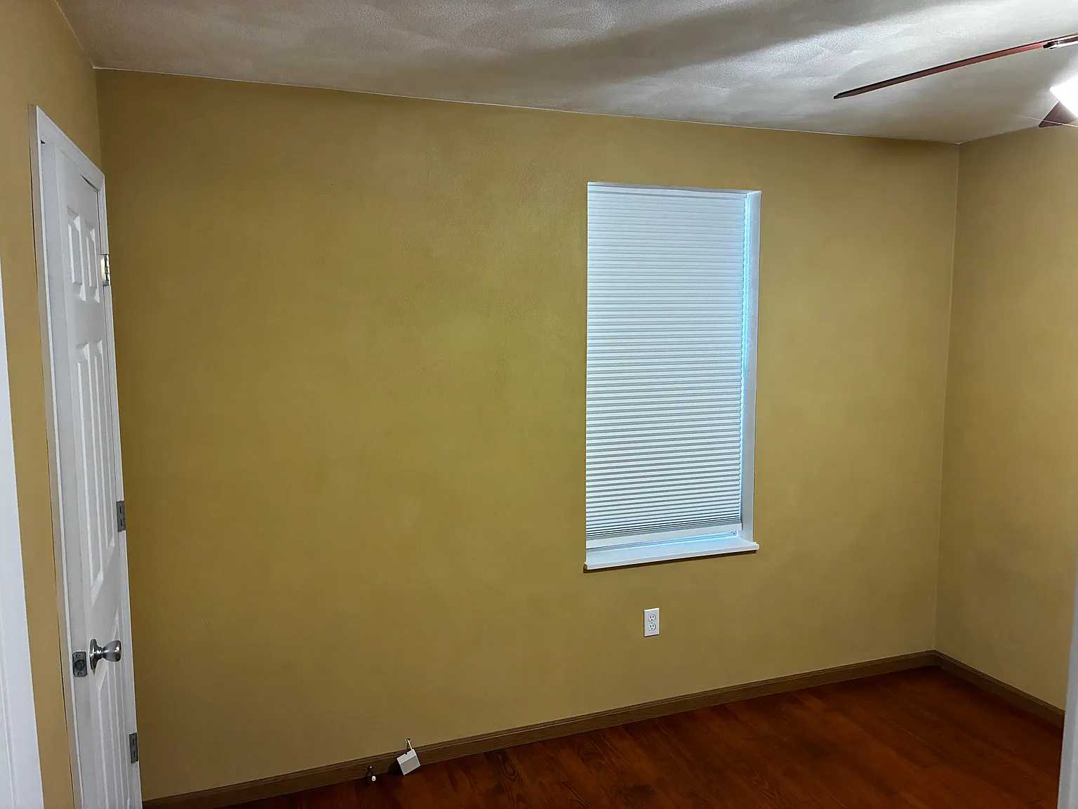 2 bed, $1,050 — Photo 2