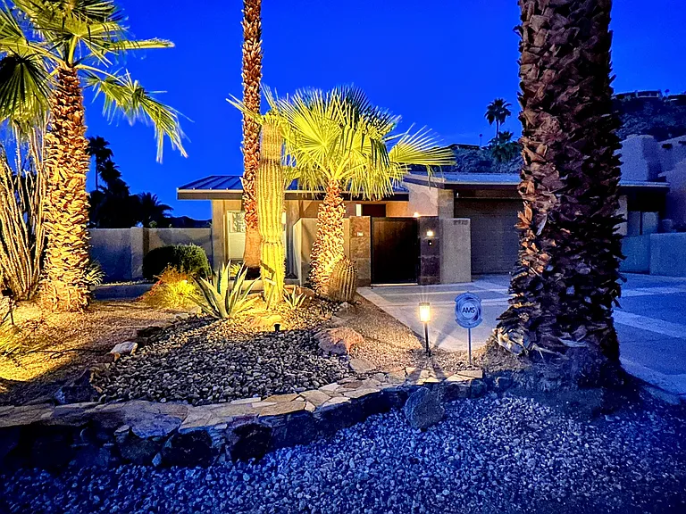 Front yard lighting