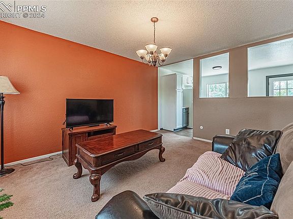 5th image of 2520 Gina Dr