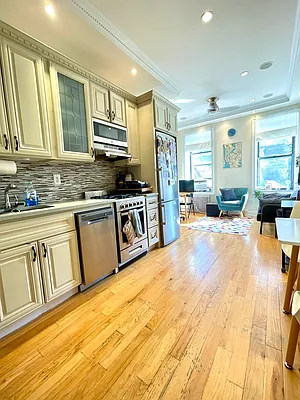 Rented by Nest Seekers International | media 9