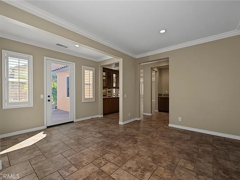 1254 Duxbury Cir — Photo 11