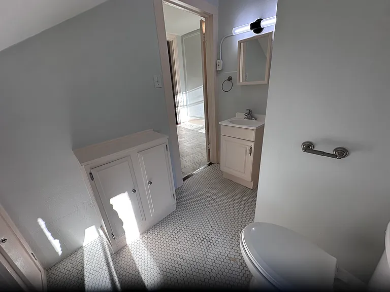 2333 Magazine St #8 — Photo 17