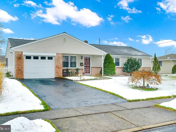 318 Northview Ave, Telford, PA 18969