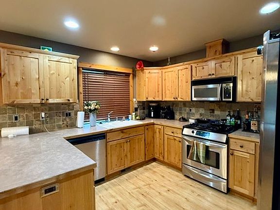 5th image of 60813 Sawtooth Mountain Ln