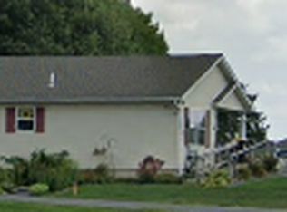 102 S 7th St, Tatamy, PA 18085