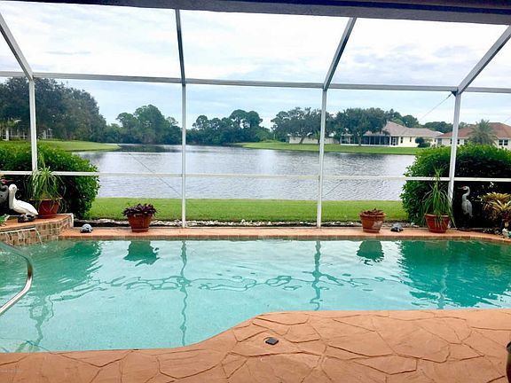 3rd image of 5651 Herons Landing Dr