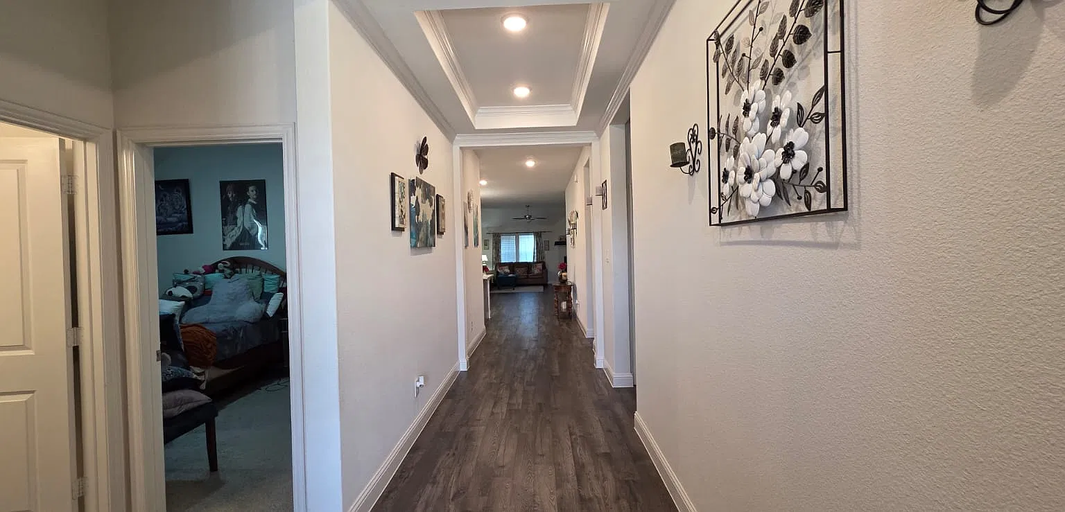 4 bed, 2275 sqft, $2,950 — Photo 3