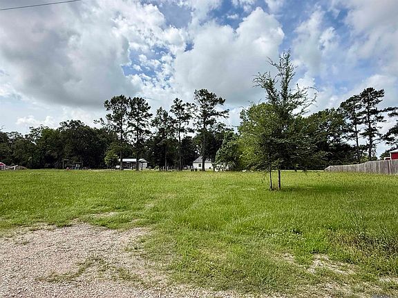 5th image of 44077 Lebeau Rd