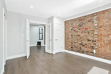 Rented by Cooper & Cooper Real Estate